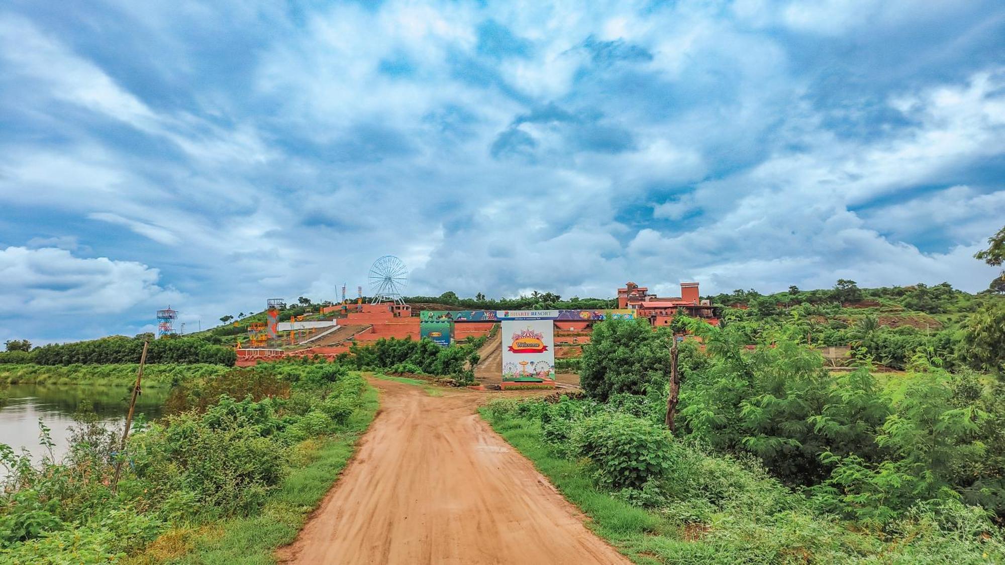 Regenta Bharti Amusement & Adventure Resort Pune, Urulikanchan Uruli Kānchān エクステリア 写真